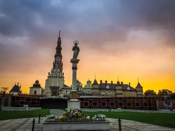 Ciekawostki z Ciechowa: co warto zobaczyć podczas wycieczki?