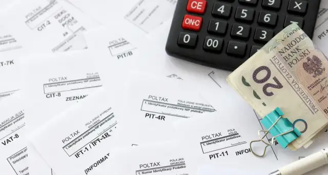 Jak pobrać PIT z Biedronki i uniknąć problemów z rozliczeniem