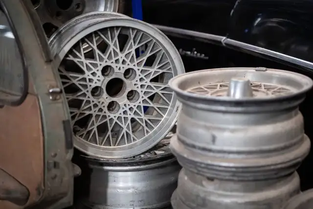 Jak wyczyścić aluminium - Unikaj błędów, przywróć blask