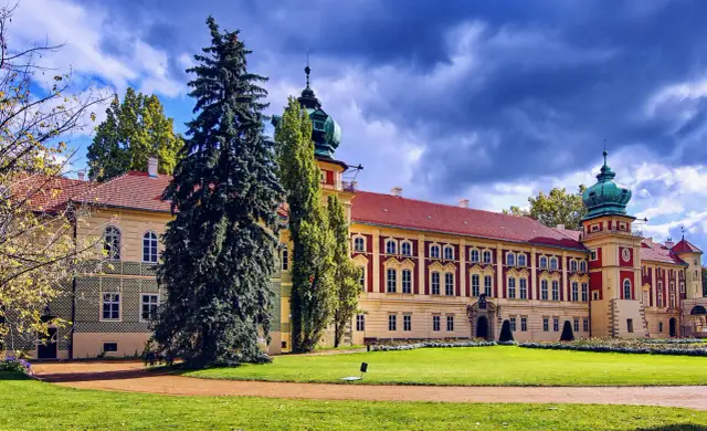 Muzeum zamek w Łańcucie - odkryj fascynującą historię i atrakcje