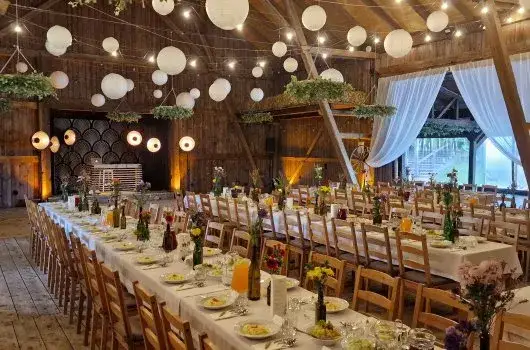 Bacówka Dębica - Idealne miejsce na niezapomniane wesele w plenerze