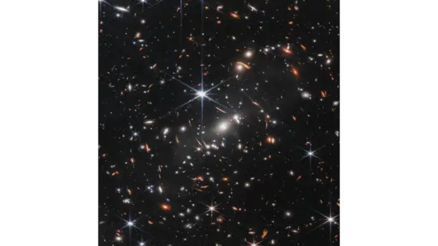 Kiedy pierwsze zdjęcia z teleskopu Webba ujrzały światło dzienne?