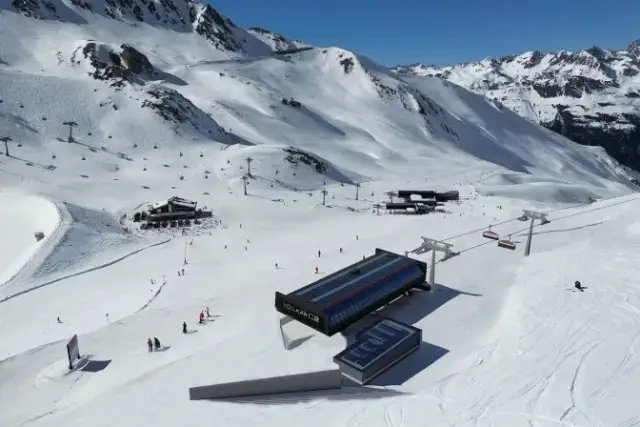 Austria narty 2025/26: Skipassy, trasy, ceny i TOP ośrodki