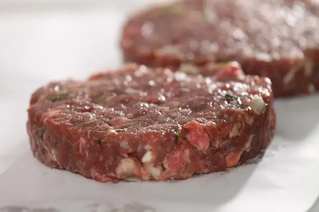 Jak doprawić wołowinę na burgery? Sekrety i błędy idealnego smaku