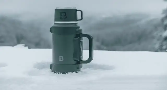 Najlepsze termosy: Ranking i testy ciepło na długie godziny