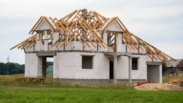 Ile kosztuje budowa domu 400 m²? Poznaj zaskakujące wydatki!