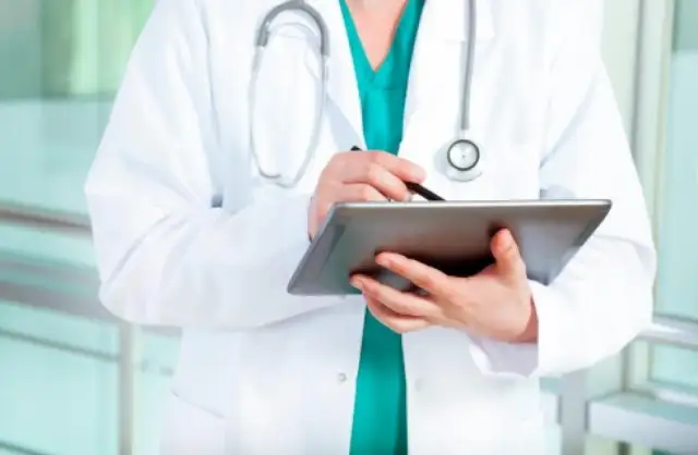 Dr n. med.: Nie tylko dla lekarzy! Jak zdobyć stopień?