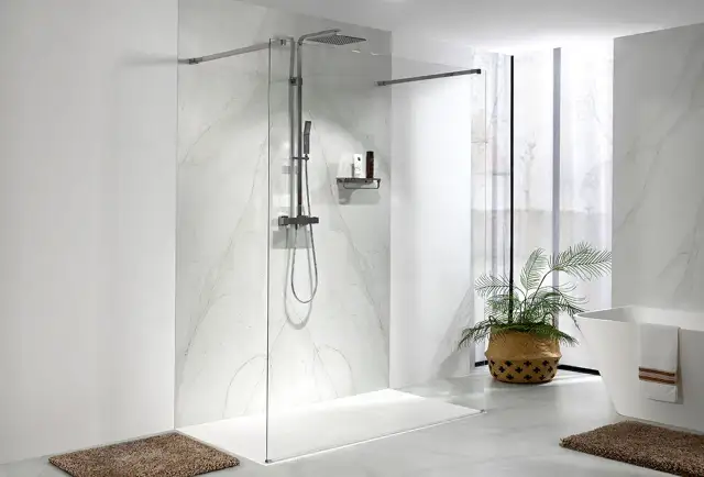 Vorteile von Paneelen im Badezimmer: Modern, pflegeleicht und kostensparend