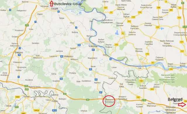 Mapa pokazuje drogi i miasta w Serbii, zaznaczając Batrovci. Czy Serbia jest bezpieczna? Mapa nie odpowiada, ale pokazuje infrastrukturę.