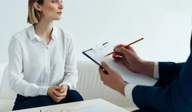 Jakie słabe strony podać na rozmowie o pracę, by nie zaszkodzić?