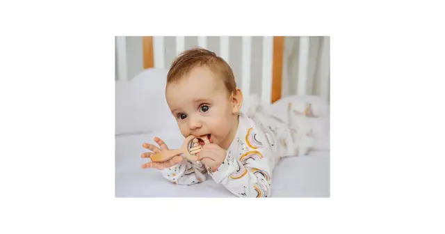 Jak wygląda ząbkowanie u niemowlaka - objawy i jak ulżyć dziecku