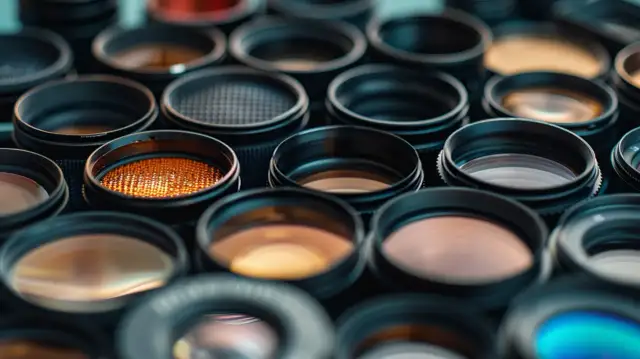 Jak wybrać osłonę obiektywu? Najlepsze rodzaje osłon i porady