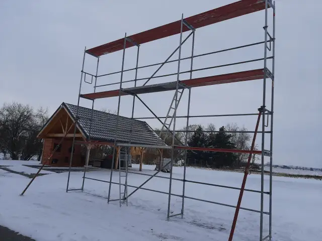 Najlepsze rusztowania w Legnicy - wynajem, ceny i porady dla budowlanych