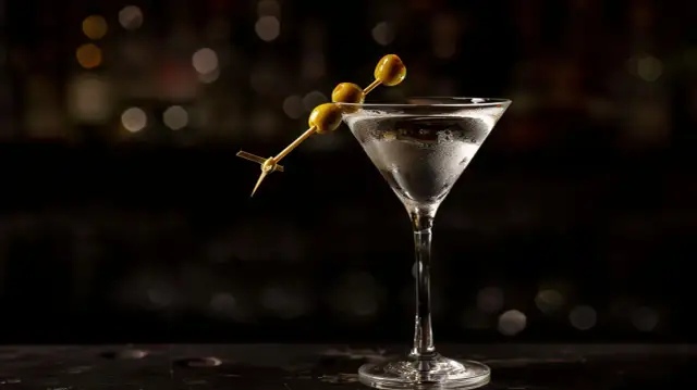 Gin z Martini: Jak zrobić klasyczny drink?