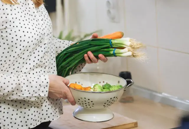 Czy można jeść cebulę w ciąży? Fakty i mity o bezpieczeństwie