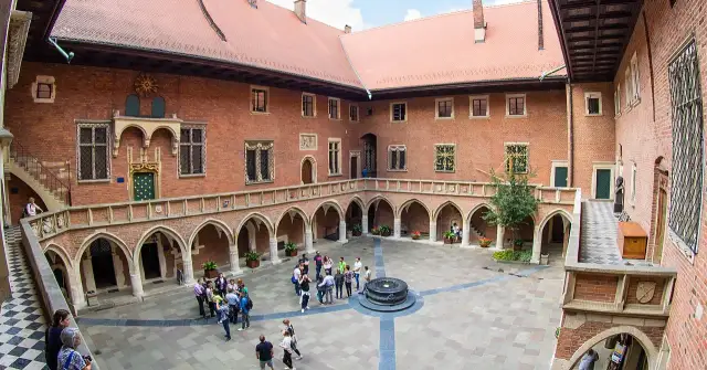 Kiedy powstał uniwersytet jagielloński? Odkryj jego fascynującą historię