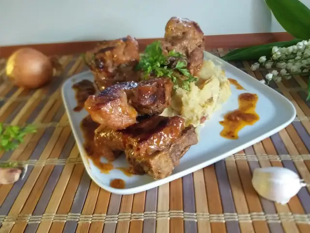 Soczyste żeberka na obiad: Przepis, który zawsze się udaje!