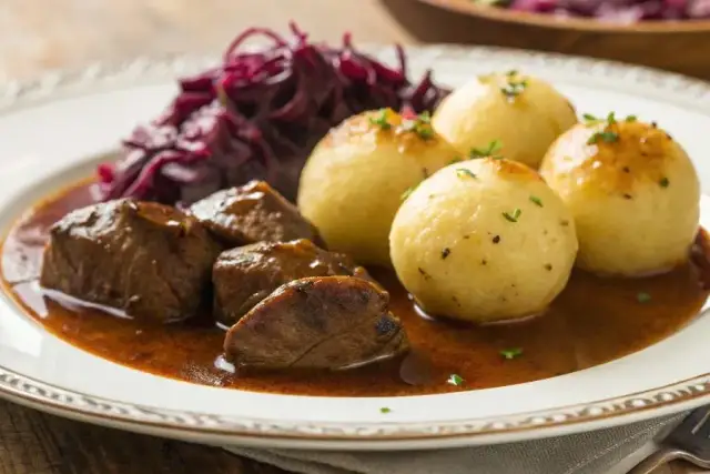 Co do klusek śląskich? Odkryj 30+ pomysłów na każdy gust!