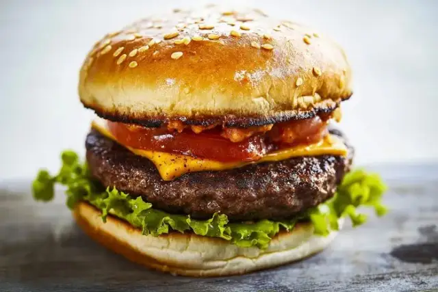 Formaggio per Hamburger: I Migliori per una Fusione Perfetta