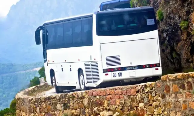 Jakie biuro podróży ma najlepsze wycieczki objazdowe? Oto porównanie.