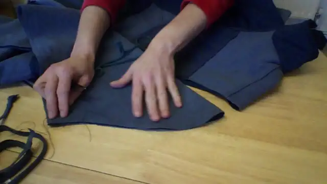 Jak zwęzić bluzę w prosty sposób i uzyskać idealne dopasowanie