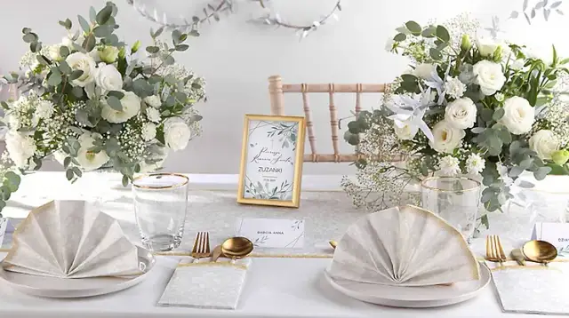 Dekoracje komunijne 2026: Stwórz niezapomniane przyjęcie z klasą!