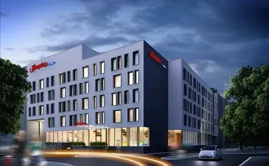 Ile jest hoteli Hilton w Polsce? Zaskakujące lokalizacje i plany rozwoju