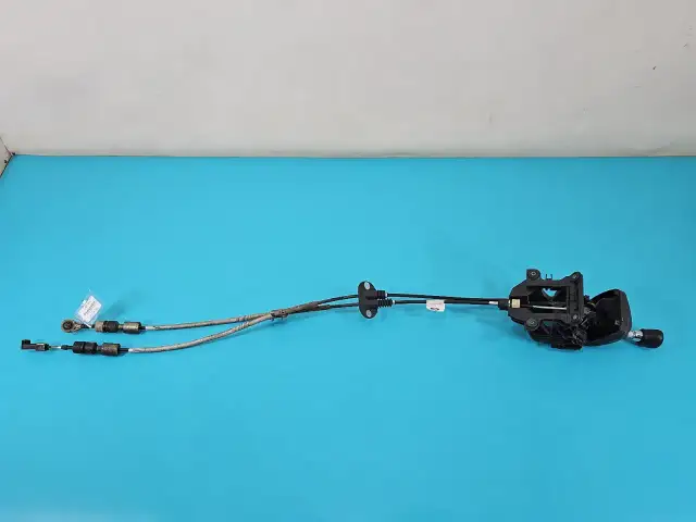 Ford S-Max gdzie lewarek? Zlokalizuj lewarek zmiany biegów i koła