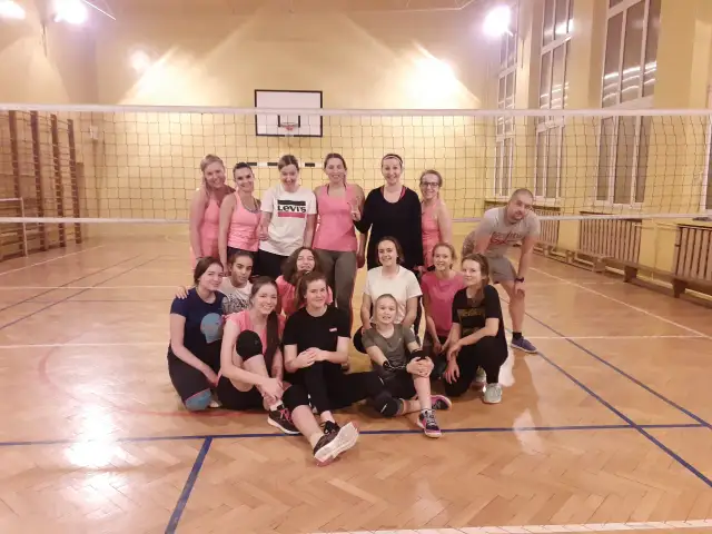 Zajęcia z siatkówki: Jak zacząć i znaleźć idealne dla siebie?