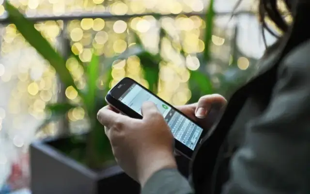 Ile kosztuje wifi w hotelu w Turcji? Zaskakujące ceny i opcje darmowe