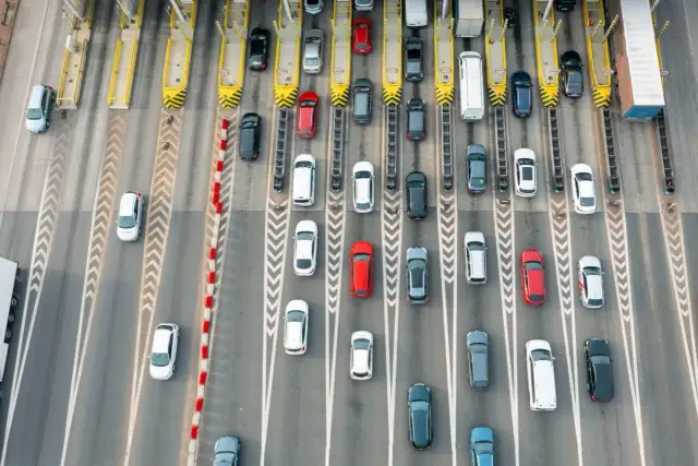 Jak płacić za autostrady w Polsce 2026? Uniknij kar!