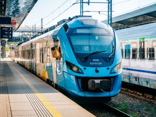 Czy Pendolino jedzie do Kołobrzegu? Sprawdź sezonowe połączenia