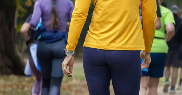 Legginsy jak spodnie? Poznaj zasady i unikaj wpadek!