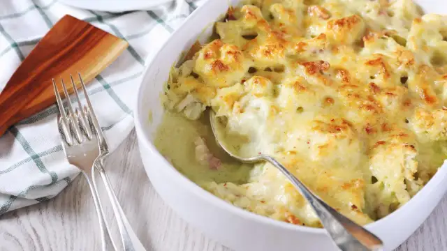 Zapiekanka z kalafiora i jajek: przepis idealny i bez wpadek!