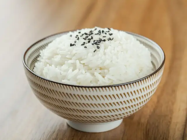 Perfekcyjny sypki ryż? Odkryj proste triki Dariusza Dąbrowskiego