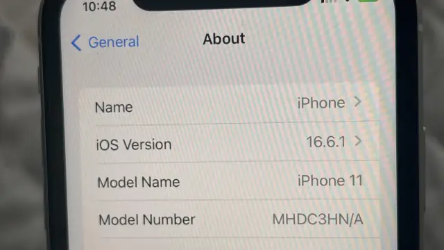 iPhone 11: Ile cali ma ekran? Decyzja na 2026 czy to ma sens?