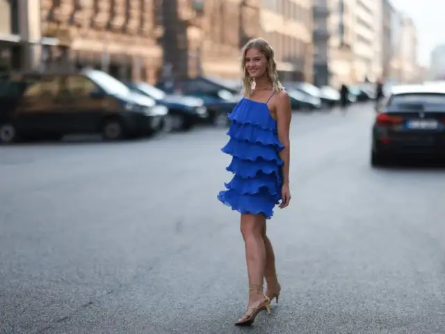 Chabrowa sukienka: Jakie buty wybrać? Sekrety idealnej stylizacji.