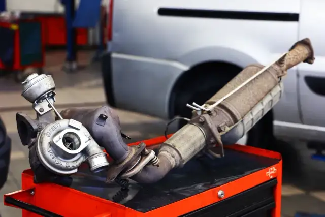 DPF w dieslu: Od kiedy obowiązkowy? Sprawdź, czy masz filtr!