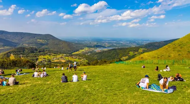 Góra Żar: Atrakcje dla każdego? Kompletny przewodnik Kazimierza Makowskiego