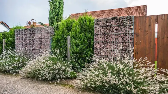 Jak zrobić ogrodzenie gabionowe - proste kroki, które musisz znać