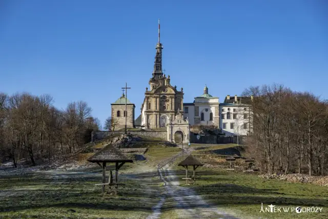 Góry Świętokrzyskie: Co zobaczyć? Odkryj plan na weekend i urlop!
