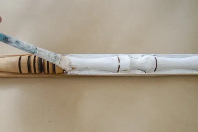 Jak pomalować ramę lustra? Odmień wnętrze krok po kroku!