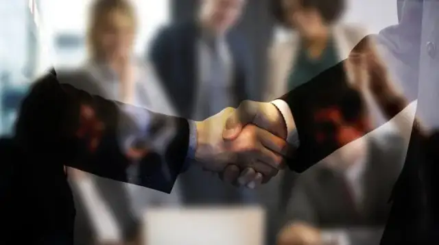 Jak negocjować z deweloperem i uniknąć przepłacania za mieszkanie