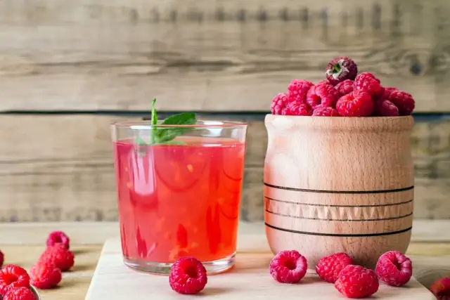 Czy kisiel jest wegański? Sprawdź, na co uważać w składzie!