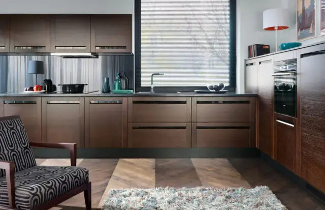 Ciemna podłoga w kuchni jakie meble wybrać, by uniknąć błędów