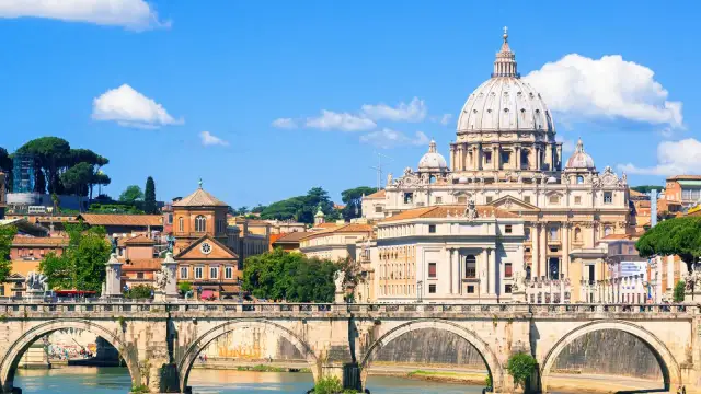 Najmniejszy kraj w Europie – zaskakujące fakty o Watykanie