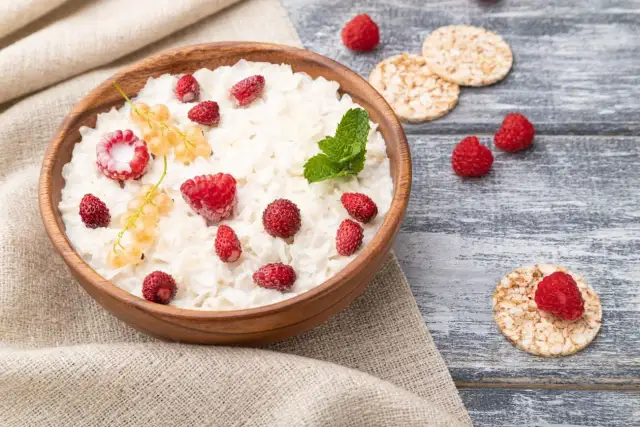 Czy płatki ryżowe są dietetyczne? Analiza i porady eksperta