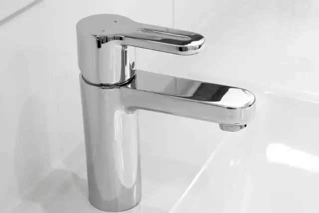 Jak rozebrać kran bez problemów i uniknąć kosztownych napraw