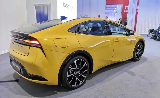 Kiedy nowy Prius w Polsce? Sprawdź dostępność i ceny modeli