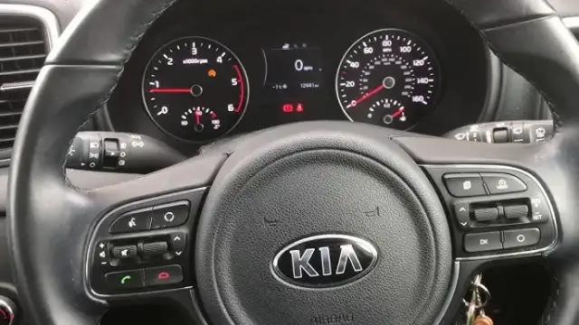 Jak zresetować kontrolkę ciśnienia opon Kia Sportage i uniknąć problemów